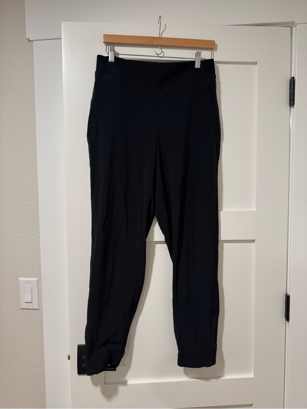 Athleta Black Women’s Joggers - Size 10T